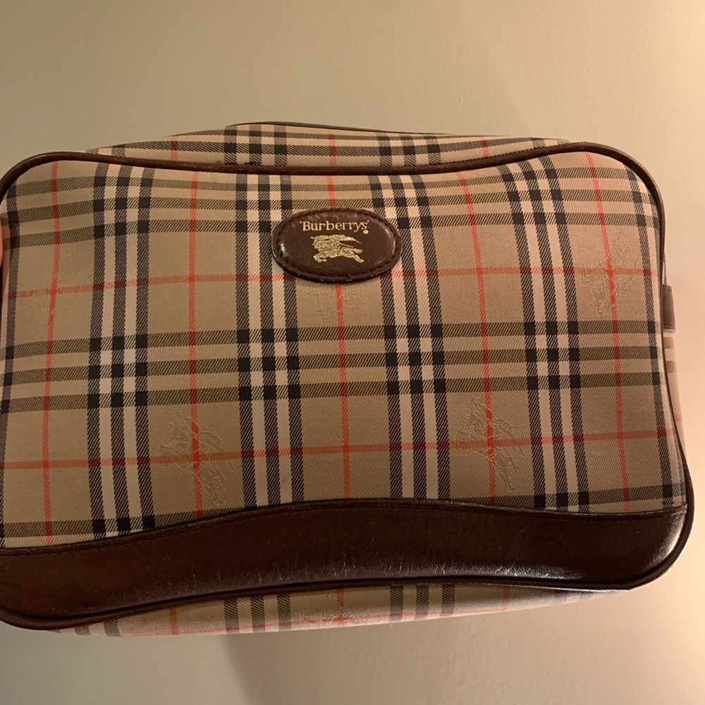 Burberry Tan Brown Pouch Bag - Picture 2 of 12